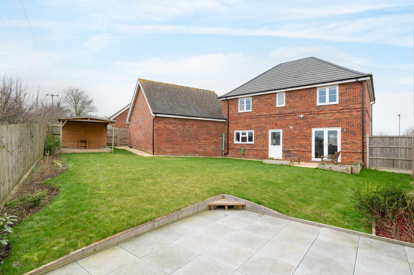 Cruickshank Mead, Leighton Buzzard Quarters Estate Agents